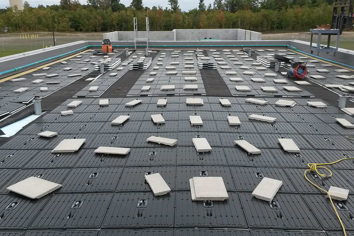 flat-roof-snow-melting-2